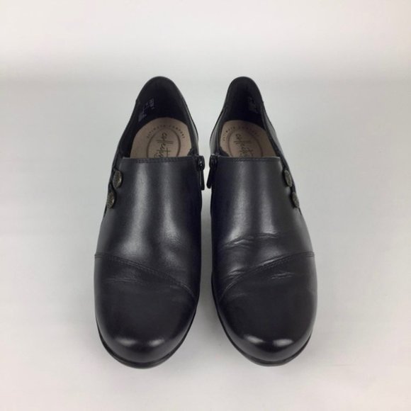 Clarks Emslie Warren Black Button Zip Ankle Bootie 9.5 - Picture 2 of 16